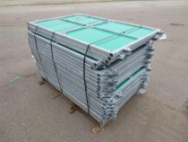 Pakk plastiga aedasid 3