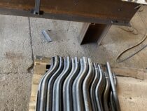 Pressitud otsadega painutatud torud