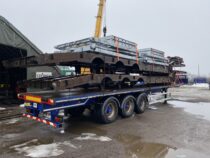 Treileri raamide laadimine transpordiks