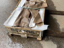 Valmis kogus värvitud kinnitusdetaile