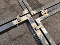 Lava hingede katsetamine